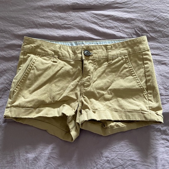 Cargo Short Shorts - Picture 2 of 4